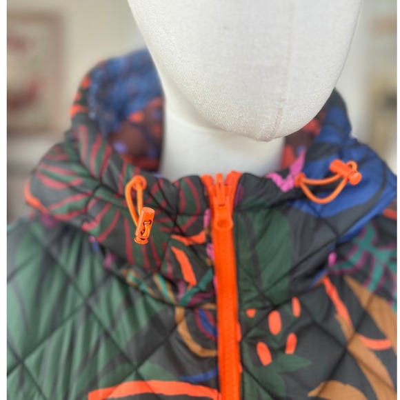 Farm Rio NWT SZ XL Blue Cool Leopard Long Reversible puffer Coat Tropical Cozy - Picture 12 of 16